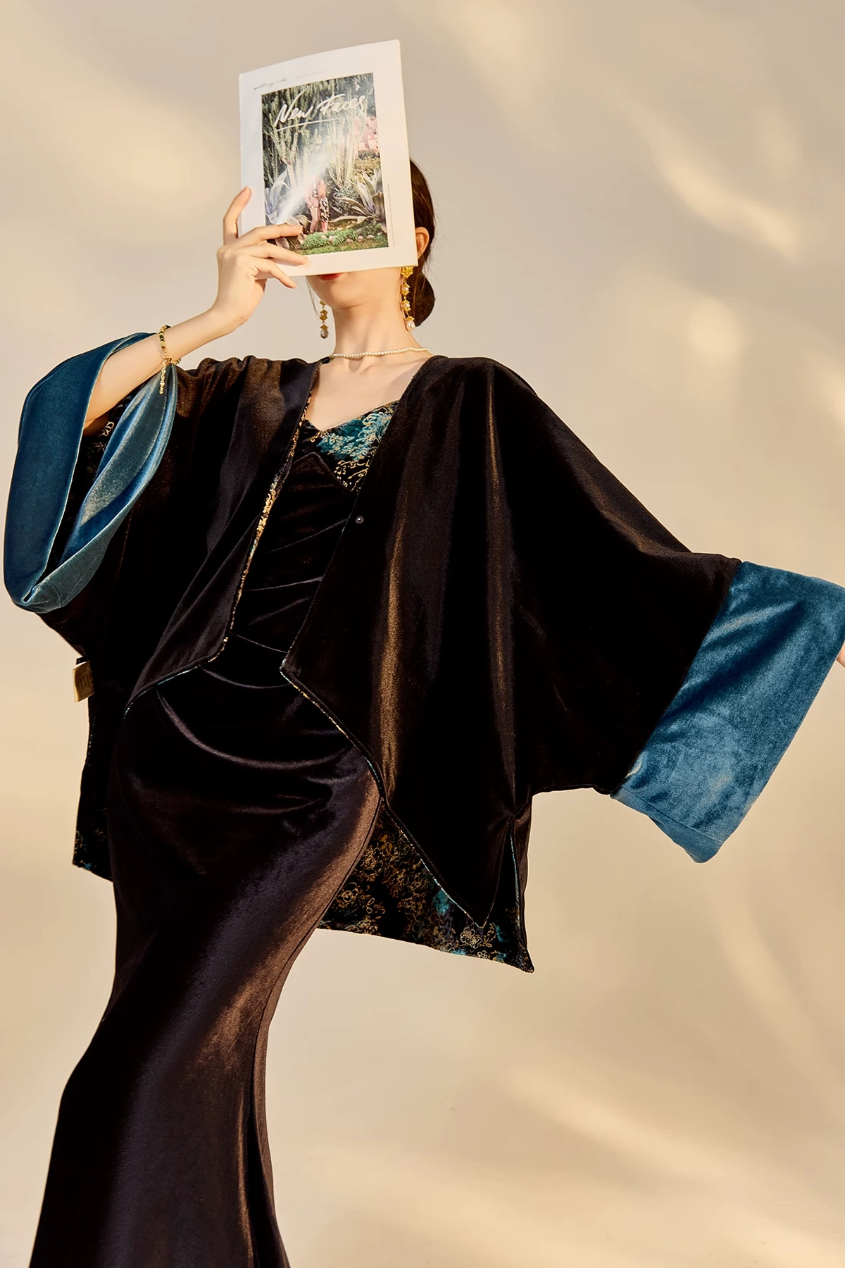 High-end New Chinese Style Light Luxury Embroidery Color Collision Double-sided Wear Coat - 图片 3